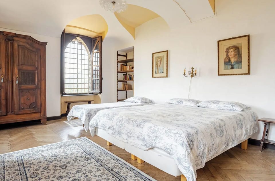 Looking south in the Bedroom of the Three Sisters on the first (European) floor