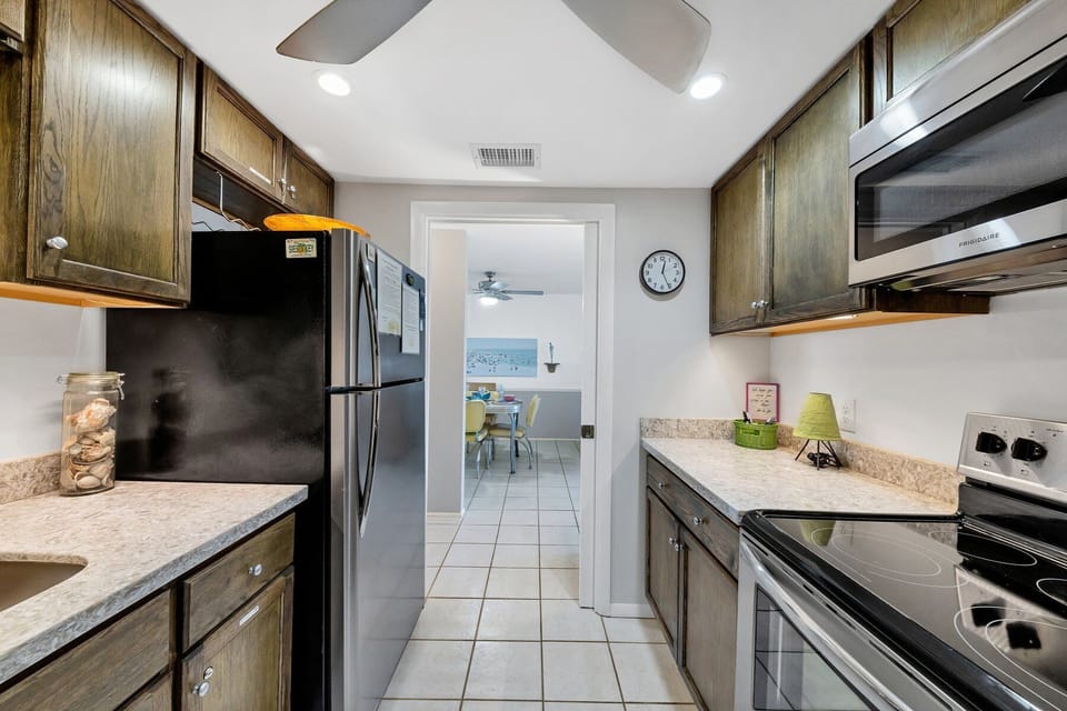Full Kitchen