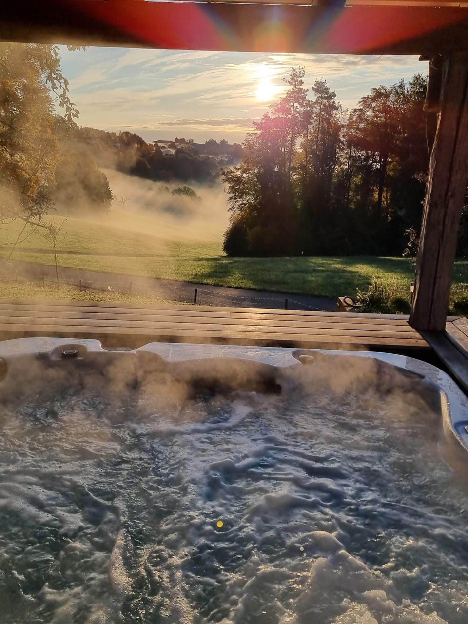 Outdoor spa tub