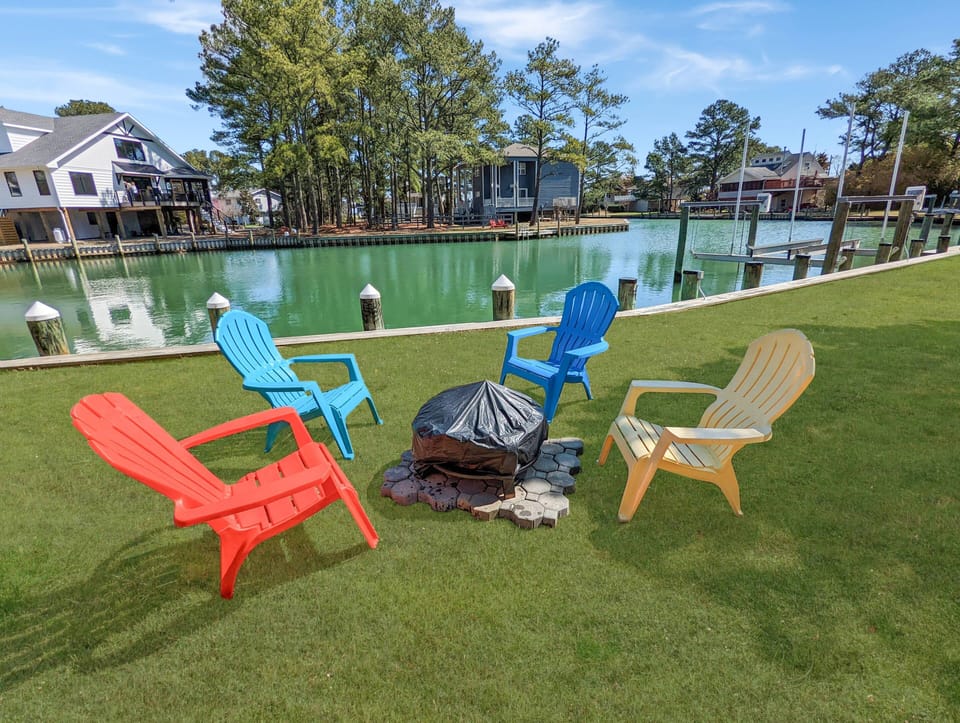 Canal Side Sitting Area