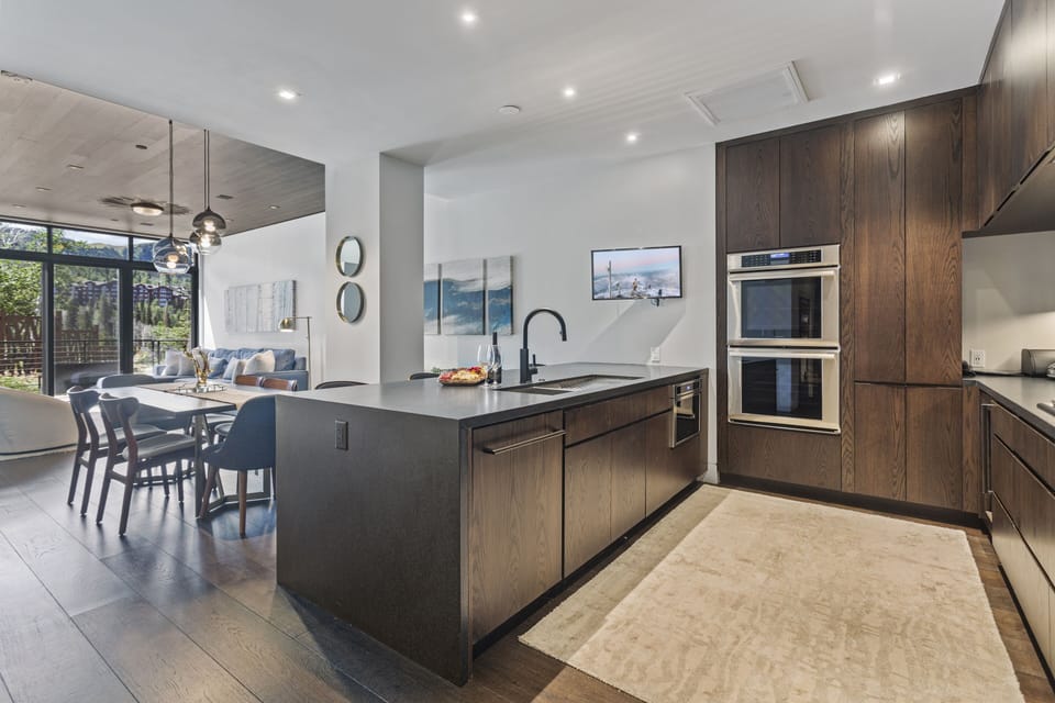 Indoors, Kitchen, Home Decor, Floor, Sink Faucet