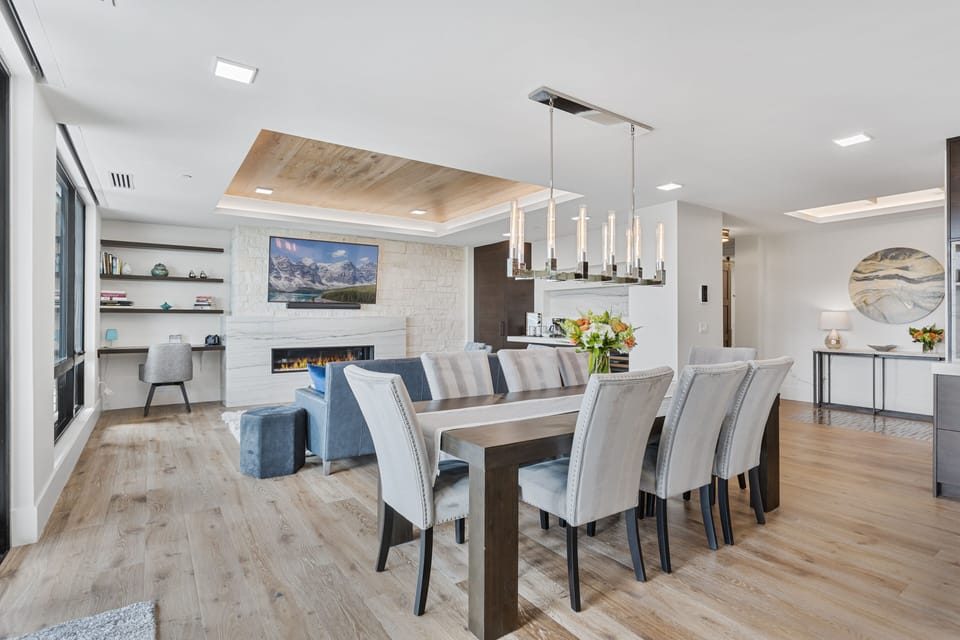 Dining Room, Dining Table, Table, Indoors, Furniture