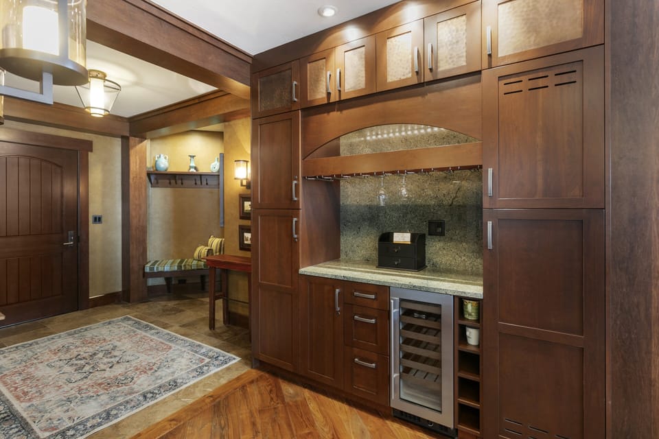 Indoors, Hardwood, Flooring, Floor, Lamp