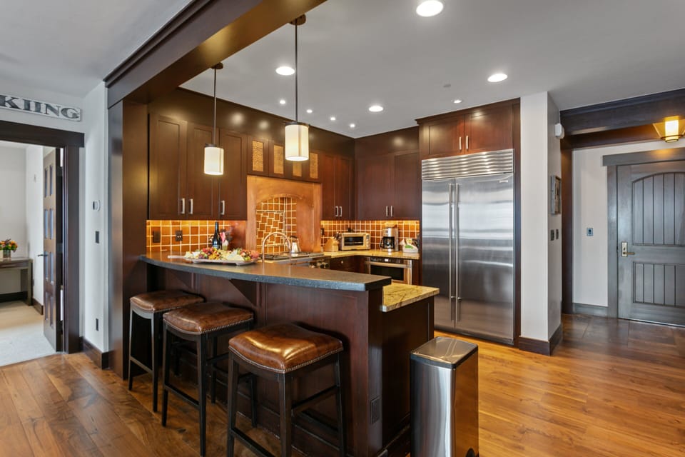 Indoors, Hardwood, Flooring, Floor, Kitchen
