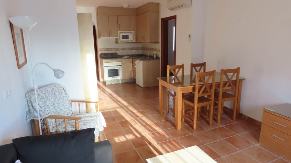 Living room, Dining area, Kitchen - Gotonerja