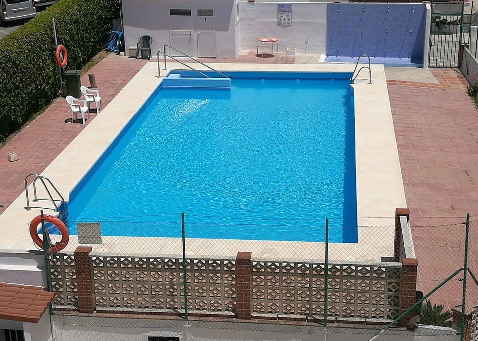 Pool area - GoToNerja