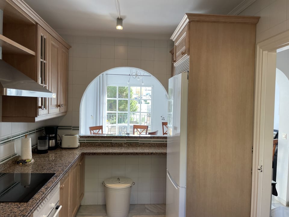 Kitchen - Gotonerja (2)