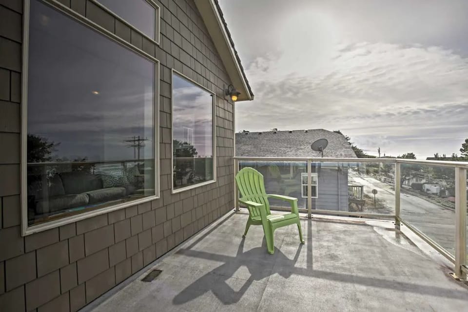 More views of territory and ocean.