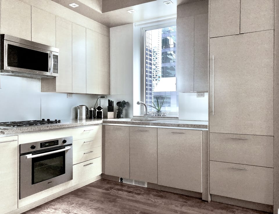 Full kitchen