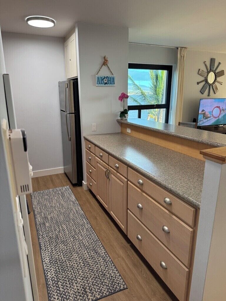 Fully equipped kitchen, dishwasher, coffee maker and plenty of utensils  