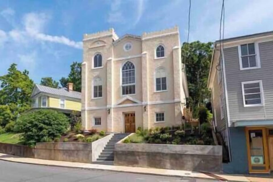 57b95eaa 69a0 44c7 a289 3f391e9acb22