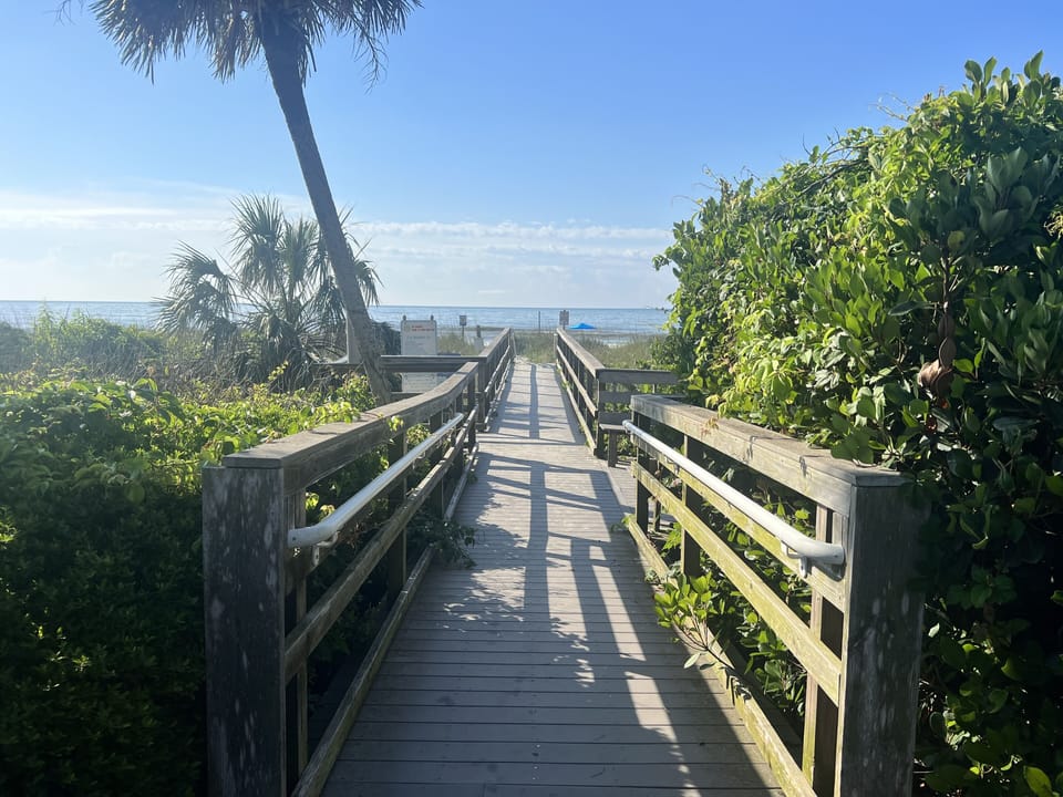 A stroll to the beach