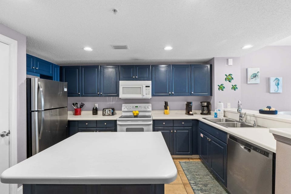 Full Size Kitchen with Bar Seating