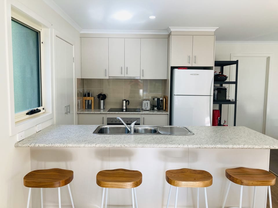 Kitchen bench