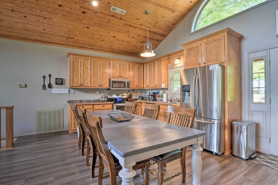 Kitchen | Fully Equipped