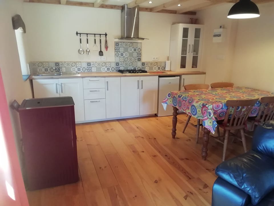 Kitchen/dining area