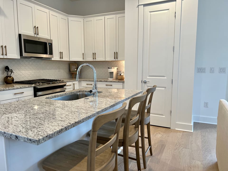KITCHEN WITH BAR