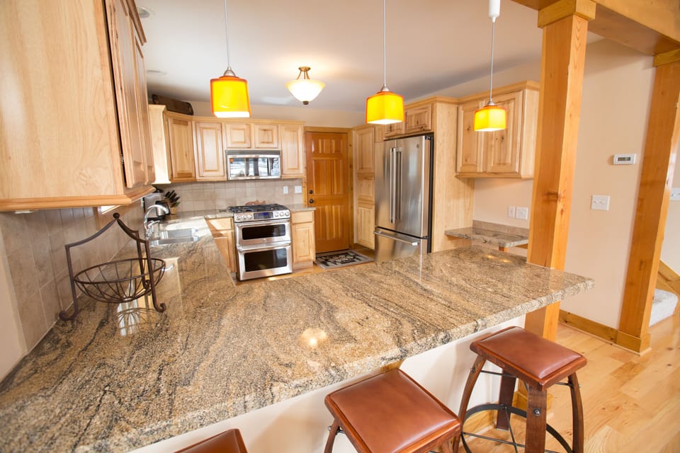 Spacious kitchen 