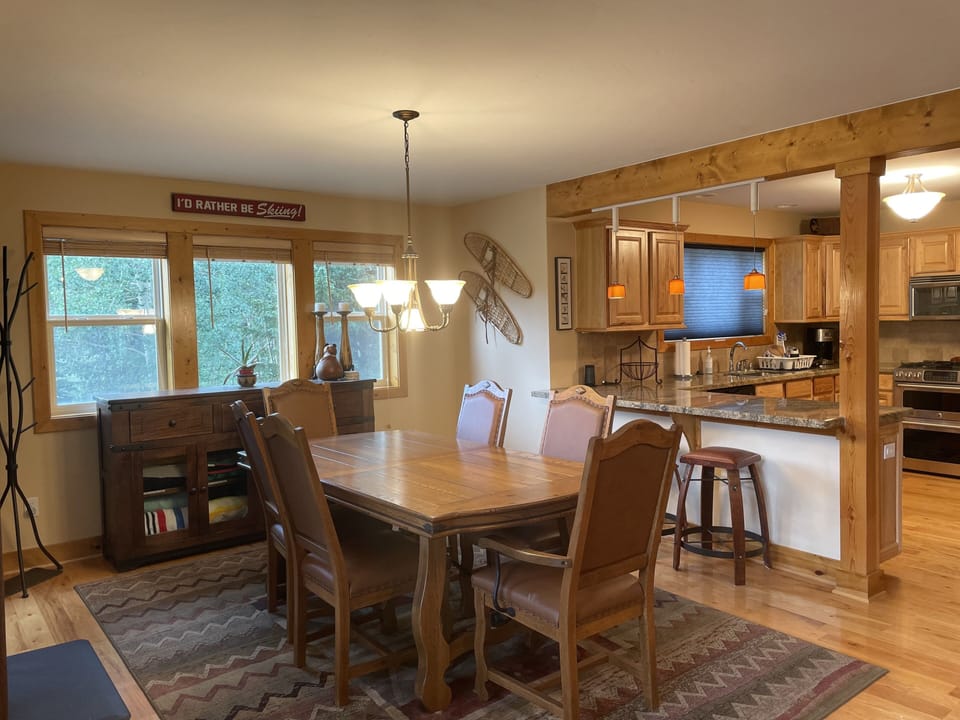 Dining table seats 6