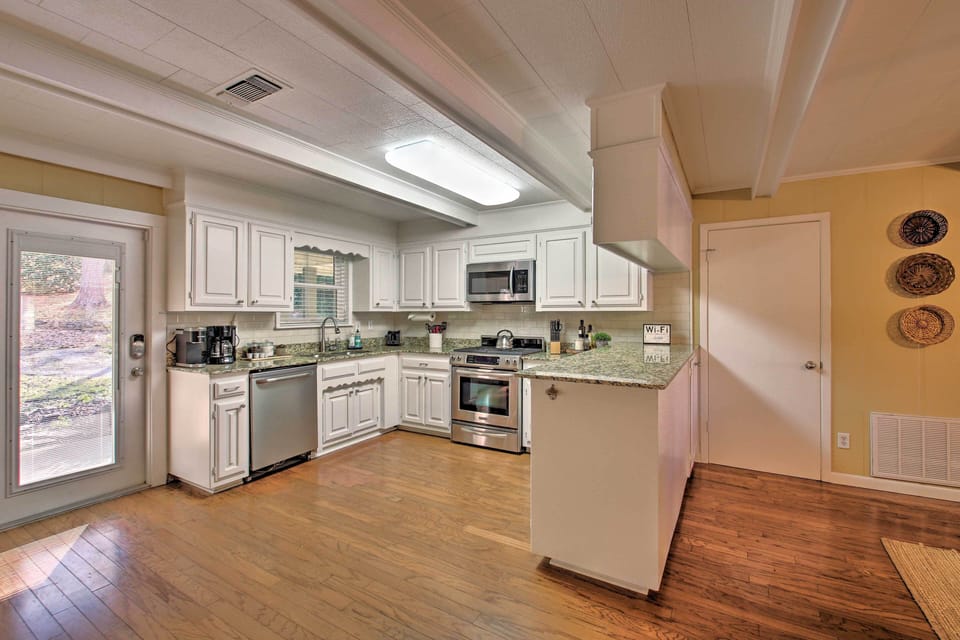 Fully Equipped Kitchen | Complimentary Spices