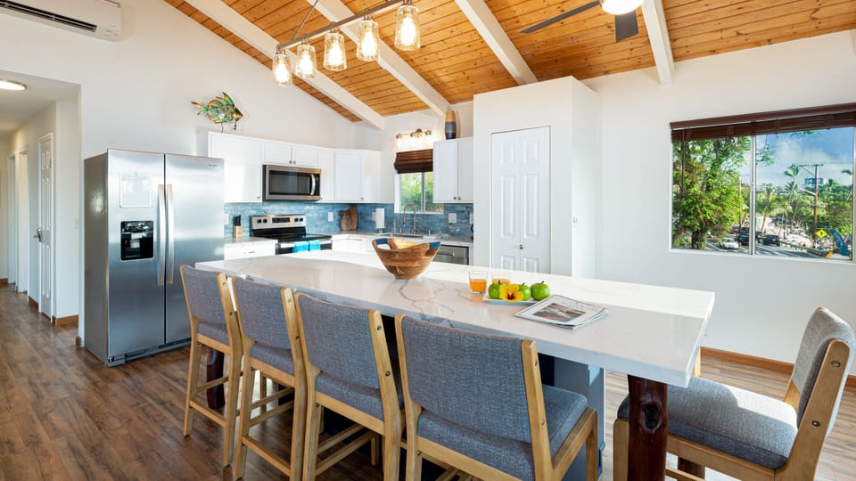 Kitchen and island. Top floor.