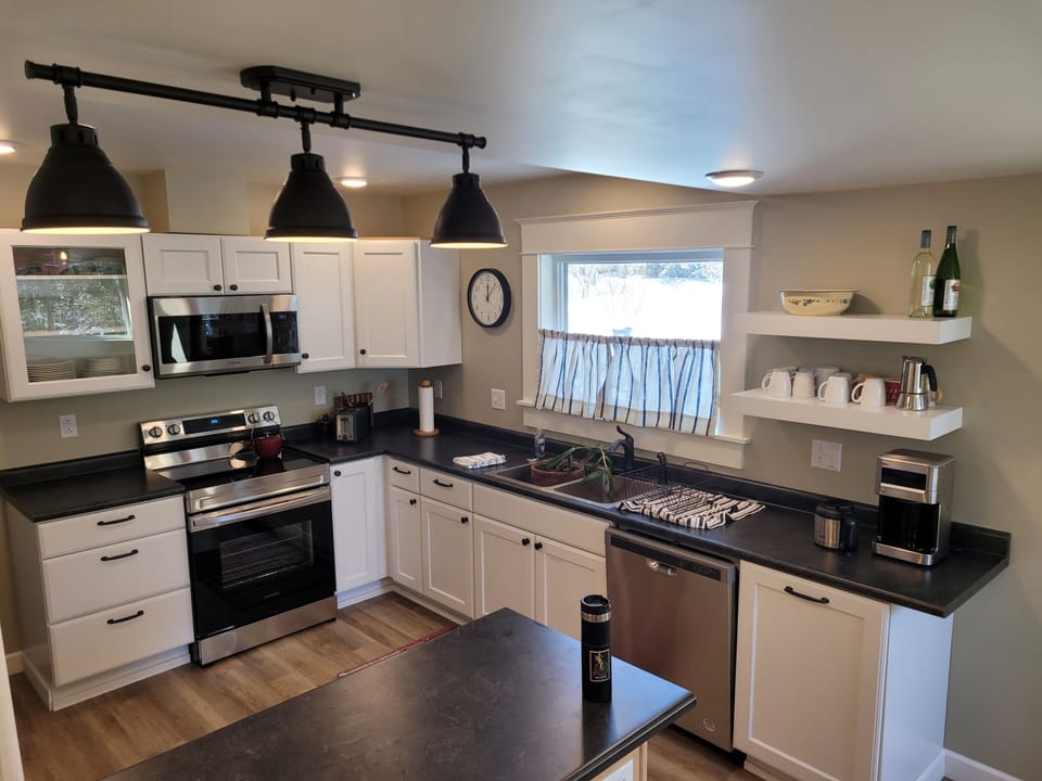 Kitchen fully remodeled in 2023
