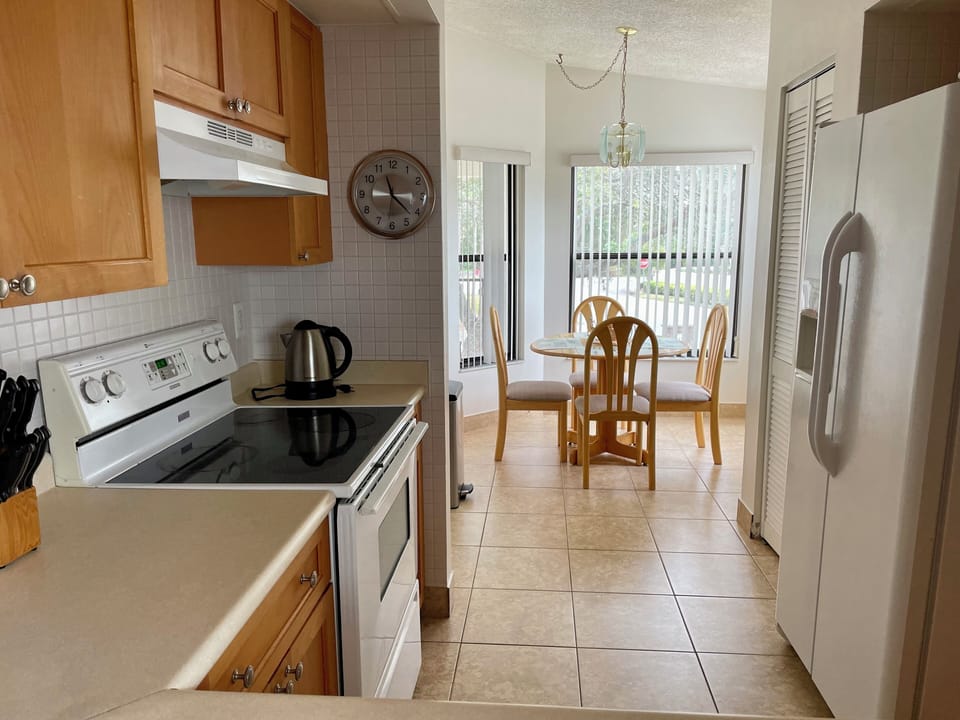 Kitchen (2)