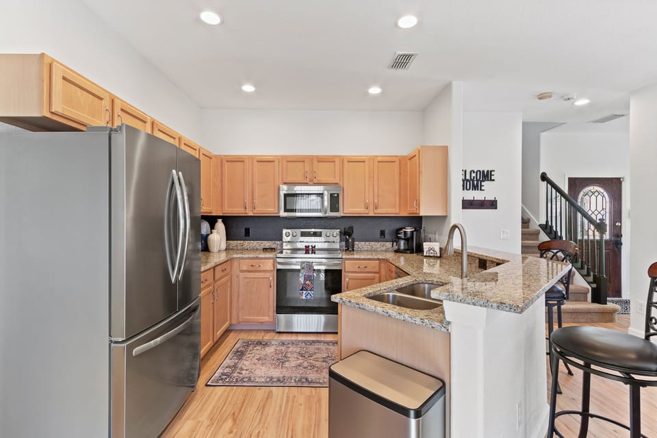 All New Appliances: Fridge w/ Icemaker, Stove/Oven, Microwave and Dishwasher