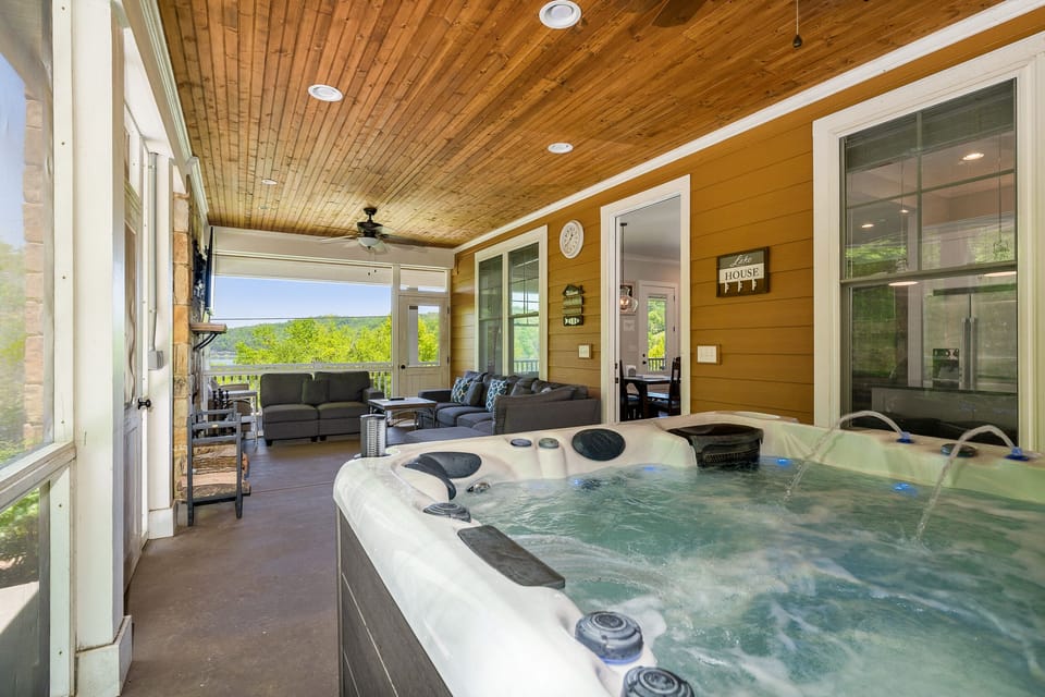 5 person hot tub 