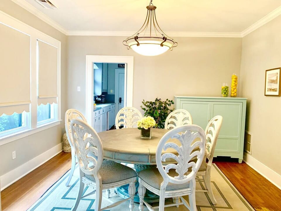Dining room seats six