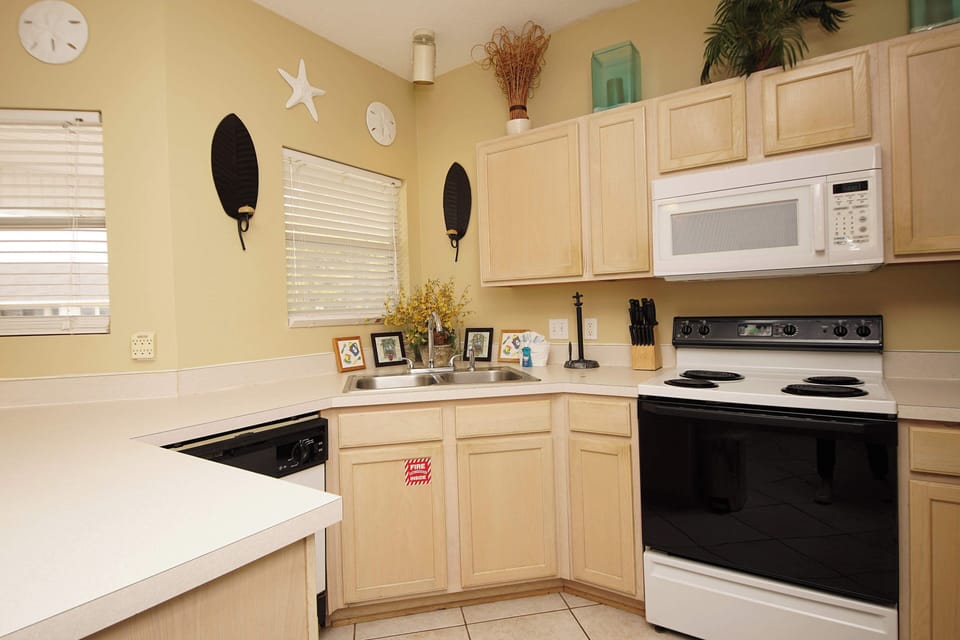 9235SPKItchen3