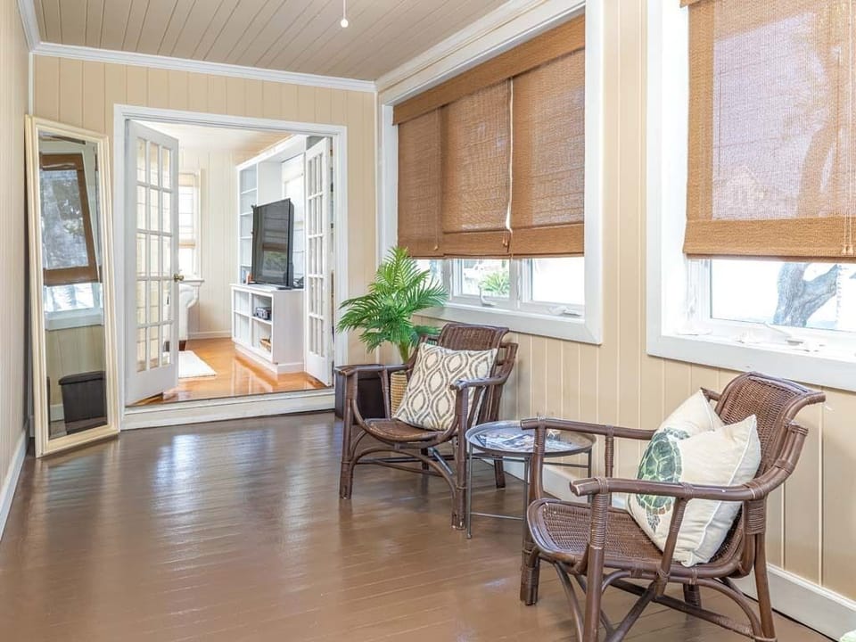 2nd floor sun porch, accessible through bedrooms