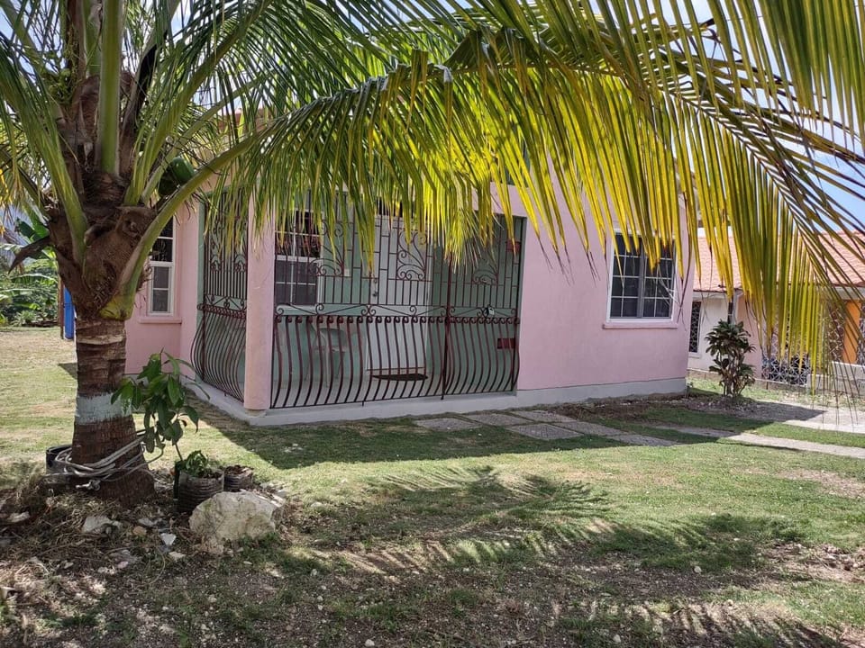 Tropical Meadows House in Montego Bay