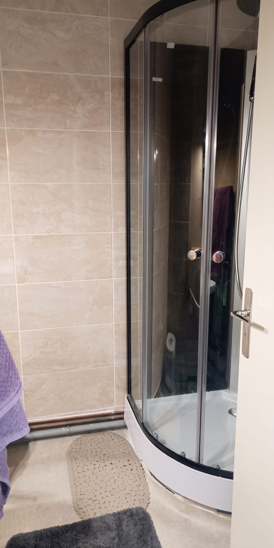 Ensuite bathroom