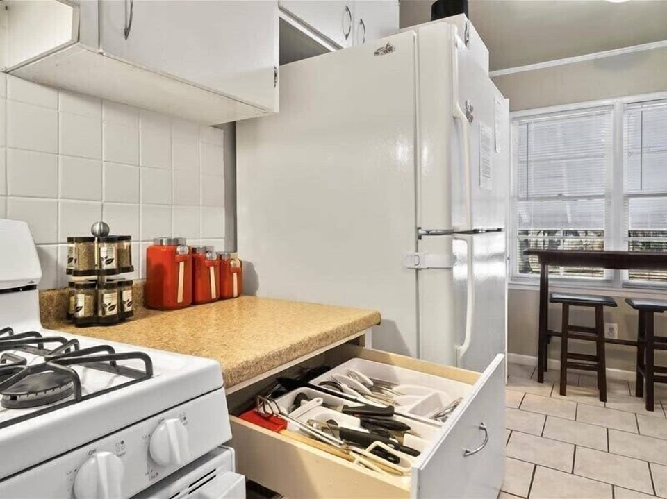 Kitchen and Coffee Bar