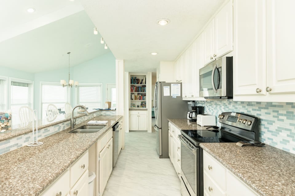 Plenty of prep space for homecooked meals