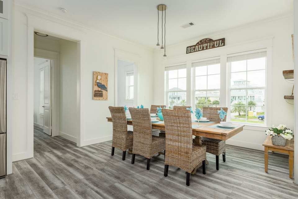 Comfortably sit up to 10 at the large table with additional bench seating