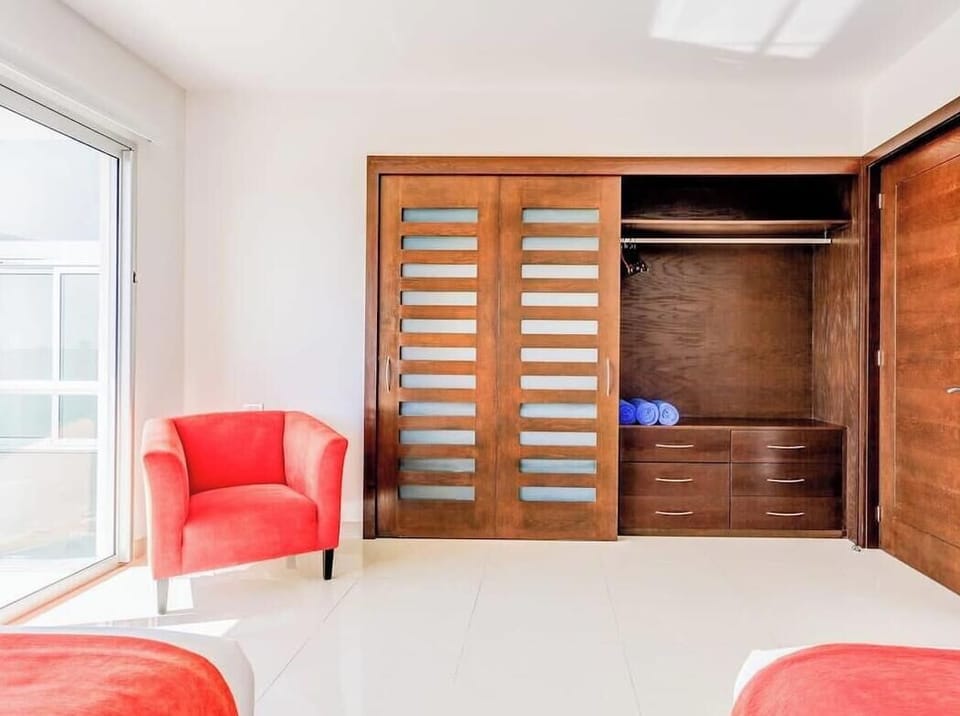 Tons of space in the closet to put your things away