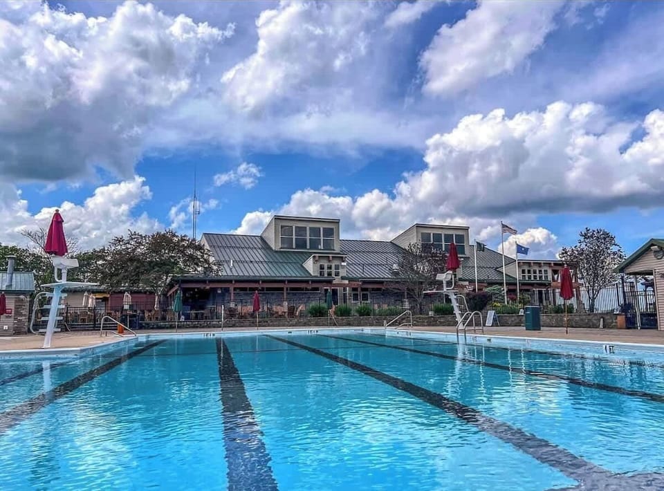 Splish splash, it's time for a poolside bash! 