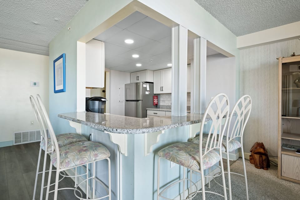 Additional Dining