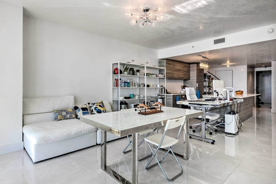 Living Room | Access to Community Amenities | Free WiFi