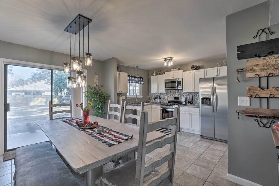 Dining Area | Dishware & Flatware