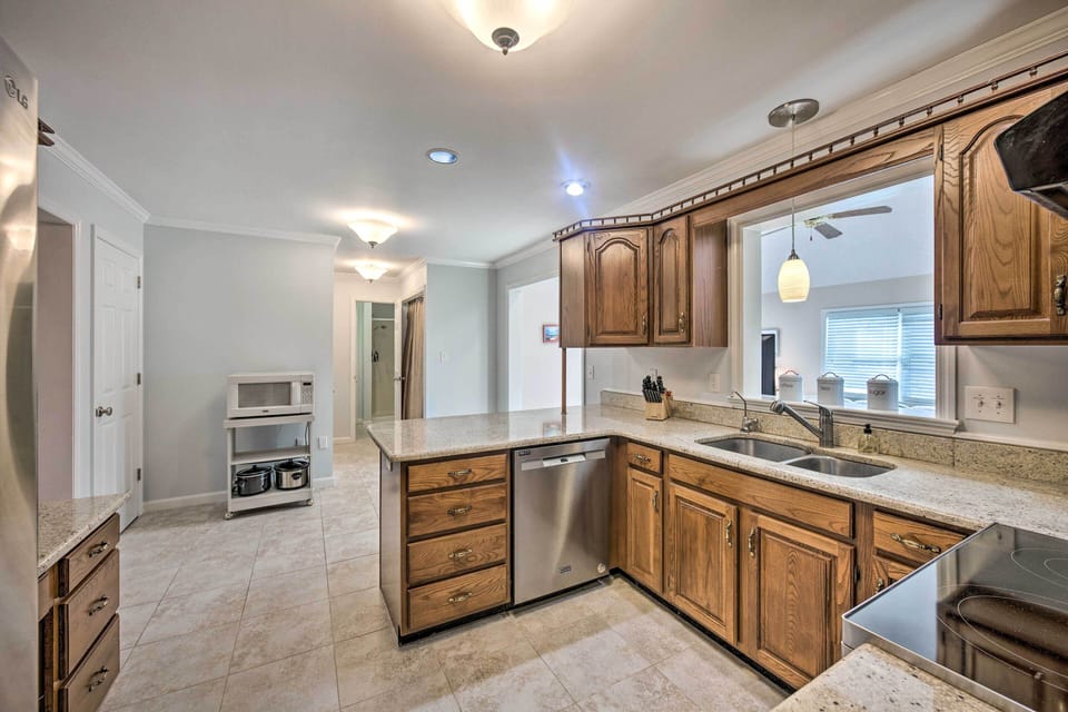 Kitchen | Fully Equipped