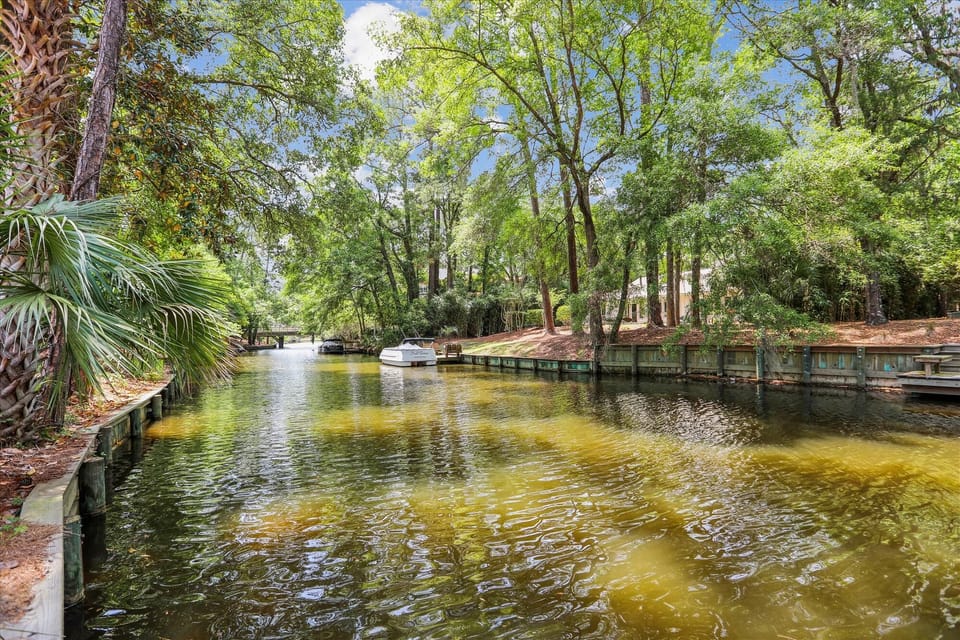 Peaceful Lagoon Views from 37 Mooring Buoy