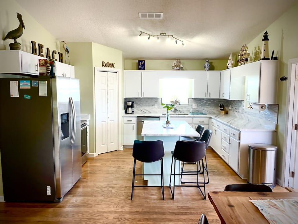 Make new memories or a delicious dinner in the spacious kitchen