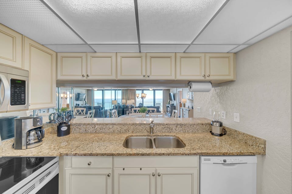 view to the Gulf while cooking