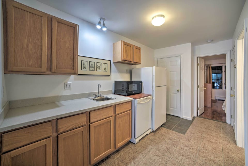 Kitchenette | Dishwasher | Cooking Basics