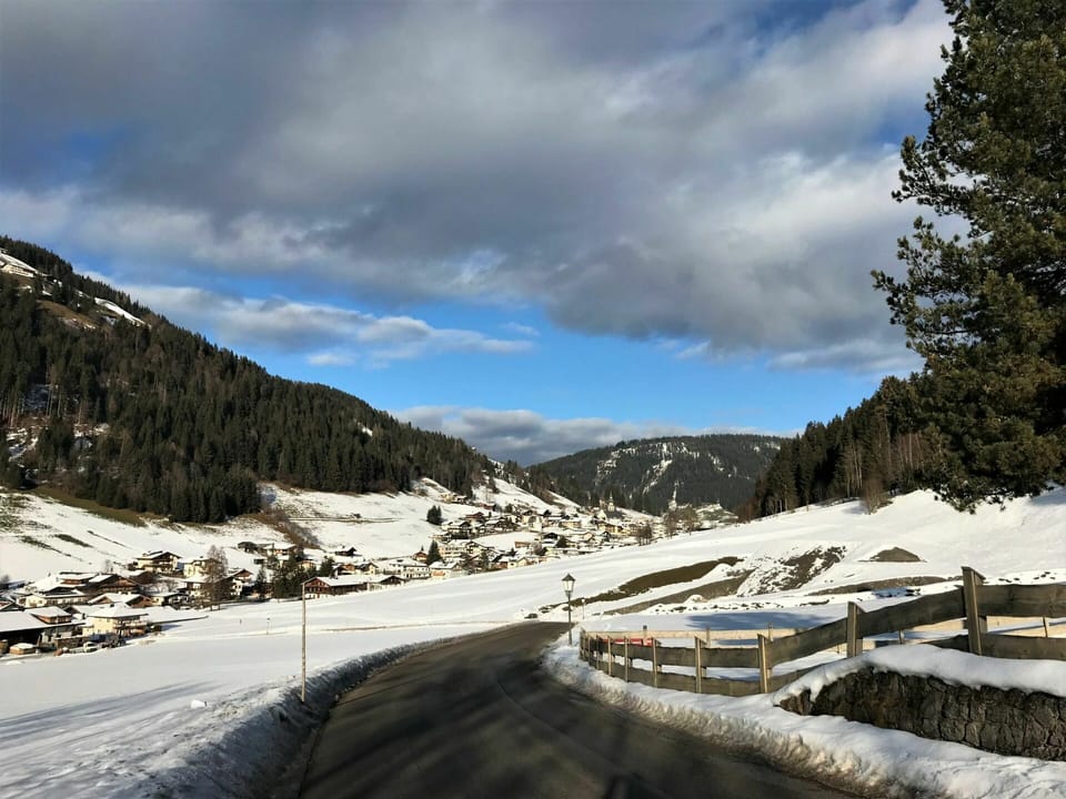 Cloud, Sky, Mountain, Snow, Slope, Plant, Natural Landscape, Tree, Highland, Road Surface