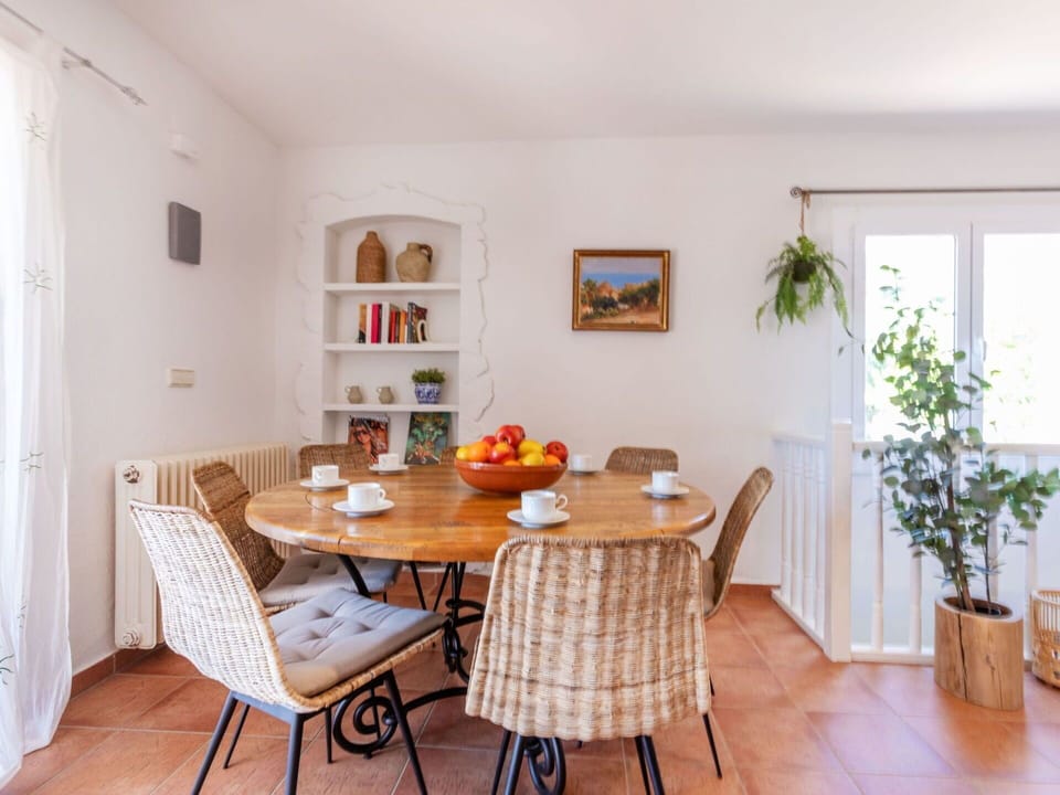 Furniture, Interior Design, Table, Chair, Wood, Flooring, Kitchen & Dining Room Table, Dining Room, Room, Floor