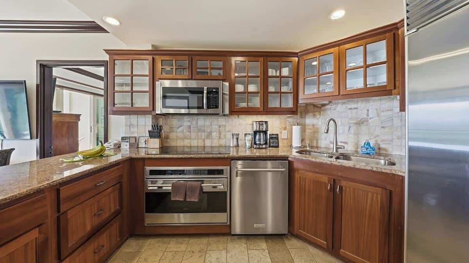 Bring everyone together — our spacious chef’s kitchen is perfect for cooking, sharing meals, and making memories in paradise